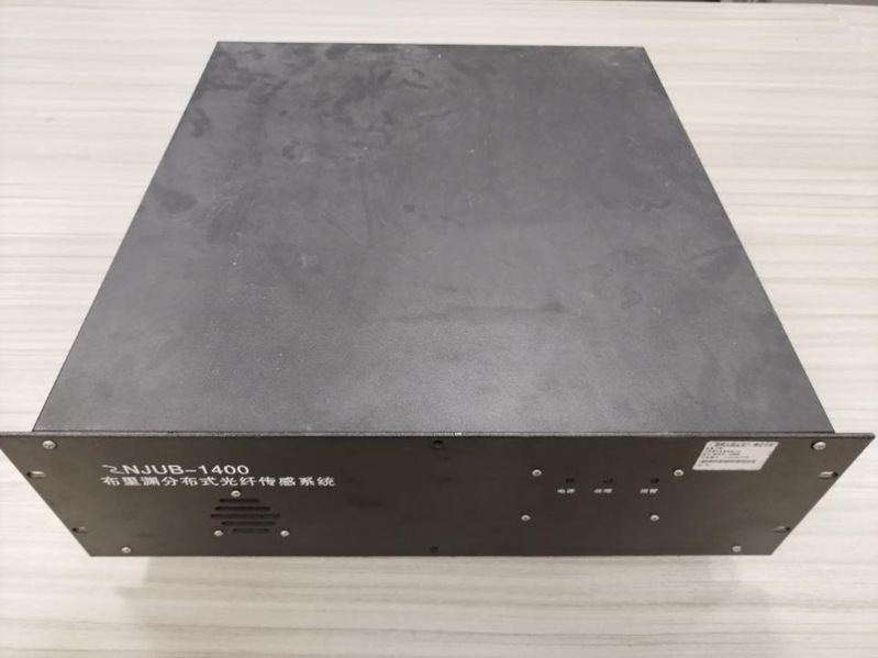 布里渊分布光纤传感器系统主机